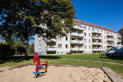 2-Zimmer-Wohnung mit Badewanne in Nord