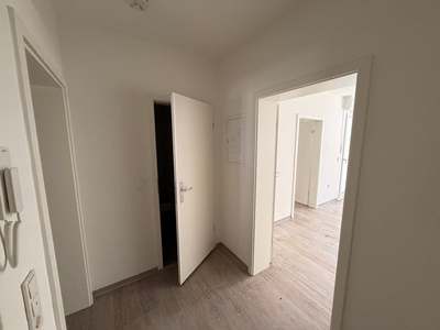 Mitten drin statt nur dabei: zentrale 2,5-Zimmer-Wohnung