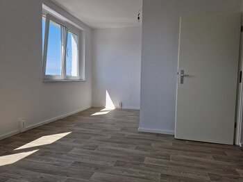 Bald fertig renoviert und zum Aktionspreis!!!!!...