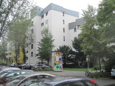 Ein tolles Wohngefühl: zentrale 4-Zimmer-Wohnung mit Balkon!
