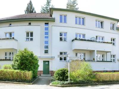 Nur 1/2 Treppe und man ist "zu Hause"
