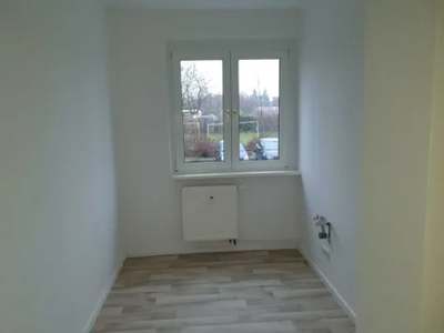 Frisch sanierte 2-Zimmerwohnung in Möckern – Bad mit ebenerdiger Dusche · frei ab 01.01.2027