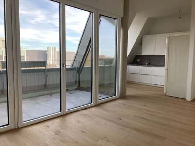MITTE | Hochwertige 2-Zimmer-Wohnung mit Dachterrasse, EBK, Außenrollos und Fußbodenheizung