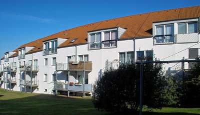 Dachgeschosswohnung mit 2 Zimmern im Hageberg · frei ab 01.10.2026