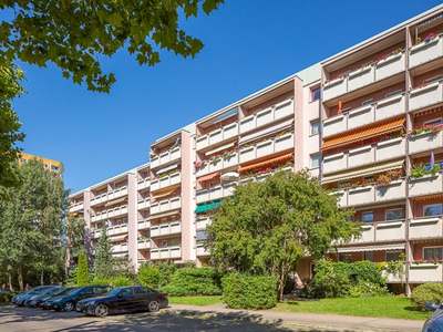 Wir sanieren für Sie: 4-Zimmerwohnung mit Balkon im 1.Obergeschoß!