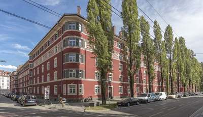 Regerstraße 13 / 2-Zimmer / 2.OG links · Bewerbung bis 06.10.2026