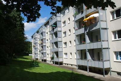 Nahe Parkanlage gelegene 2-Raum-Wohnung mit Balkon · frei ab 01.11.2026