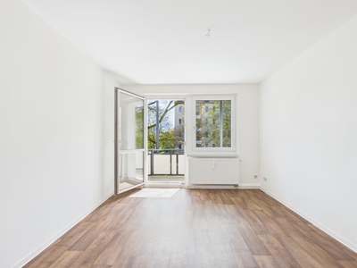 Stilvolle, frisch renovierte Wohnung mit Balkon fürs persönliche Sonnenbad