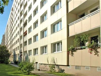 Senioren aufgepasst! Praktische 2-Zimmer-Wohnung mit Balkon und Aufzug!