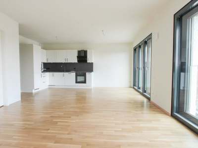 Großzügige 2-Zimmer-Dachgeschosswohnung