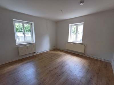 In wenigen Schritten in der neuen Wohnung sein - EG rechts
