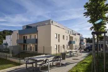 Moderne, südwestseitig gelegene Gartenwohnung