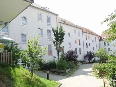 3 Zimmer Wohnung mit großem Balkon und Ausblick ins Grüne · frei ab 01.09.2026
