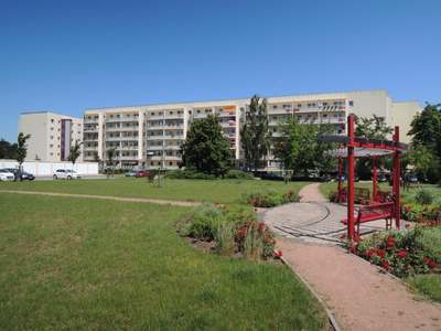 3-Zimmer-Wohnung · Bruno-Taut-Ring 16 · 5. Etage · frei ab 01.11.2026