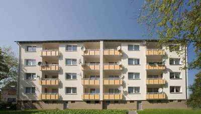 Ruhig und trotzdem Stadtnah - Renovierte Erdgeschosswohnung mit Balkon und Tageslichtbad · frei ab 01.09.2026