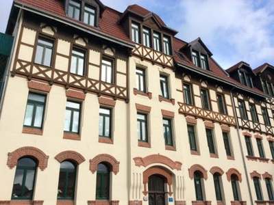 4 Raum Wohnung mit Balkon in Sanierung