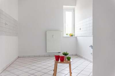 3-Raum-Wohnung mit Balkon und Gewölbedecken