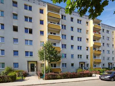 Wir modernisieren für Sie - Familienwohnung mit Gäste-WC und Balkon