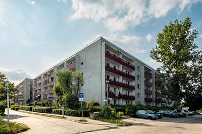 3-Zimmer-Wohnung in Hellersdorf mit Balkon - ab sofort!