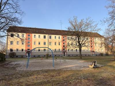 Freundliche Wohnung mit Balkon im Grünen sucht Nachmieter