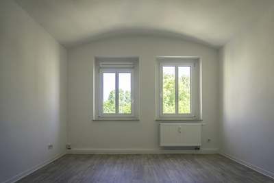 Helle 3-Raum-Wohnung mit Tageslichtbad