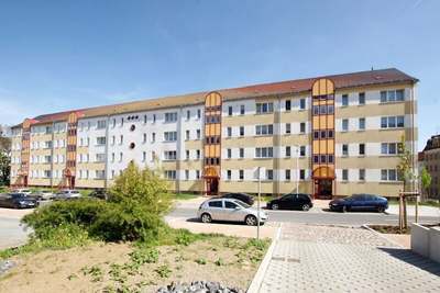 Einziehen & Wohlfühlen – Dreiraumwohnung mit Balkon · Zentrumsnähe · 1. Etage