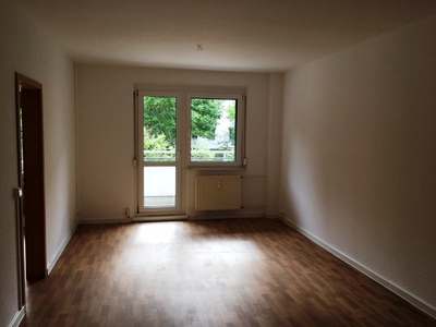 2 Zimmerwohnung mit Balkon (kein Aufzug).