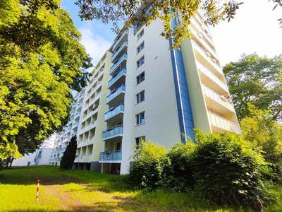 Ebenerdig erreichbare 2-Raum-Wohnung mit Balkon im Zentrum · frei ab 30.09.2026