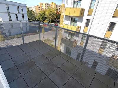 Helle Dachgeschosswohnung mit Balkon!