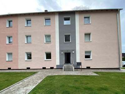 Renoviert 2-Zimmer-Wohnung mit Wärmedämmung, neue Fenster und Balkonanbau!