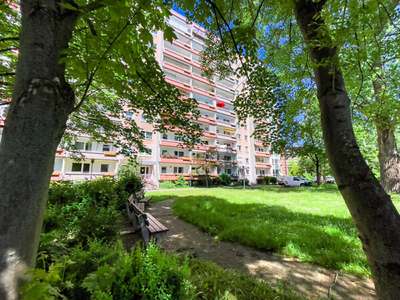 3-Raum-Wohnung, Katharinenstraße 14 · Stadtzentrum · 2. OG · zzgl. Genossenschaftsanteile · frei ab 18.12.2026