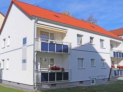 2 Zimmer mit einem neuen Badezimmer · Verfügbarkeit: sofort