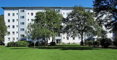 3-Zimmer-Wohnung im 4. Obergeschoss mit Loggia · frei ab 01.12.2026