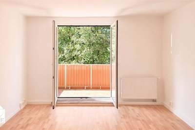 Schöne 2 Raum Wohnung mit Balkon!