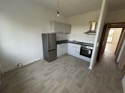 Wohnen mit Einbauküche! Helle 3-Zimmer-Wohnung mit Balkon!