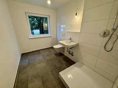 Frisch sanierte 2 Zimmer Wohnung sucht Sie!