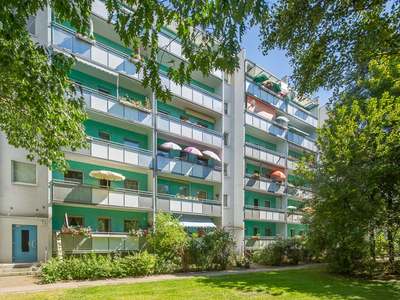 Familien willkommen: günstige 3-Zimmerwohnung mit Balkon und Aufzug!