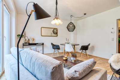 3-Zimmer-Maisonettewohnung mit großzügigem Balkon · Top 910