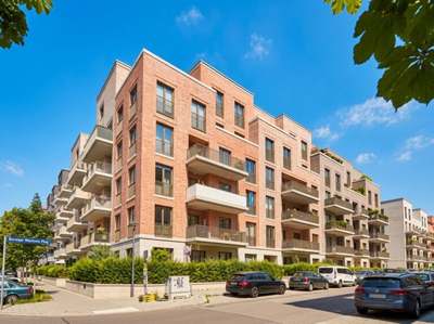 Familienfreundliche Neubauwohnung zur Miete mit 2 Balkonen in Hamburg Uhlenhorst · frei ab 01.11.2026