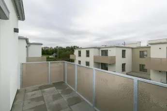 Moderne Erstbezugswohnung mit Balkon