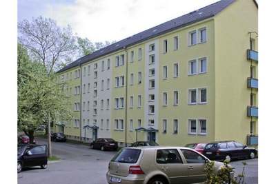 Kleine 3-Raum-Wohnung in schöner Lage von Reusa – mit Balkon · Reusa · 1. Etage