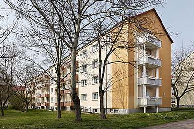 3-Raum-Wohnung Paul-Suhr-Straße 85b · Kommen, gucken, - bleiben