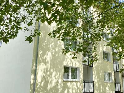 Renovierte 3-Zimmer-Wohnung mit Balkon