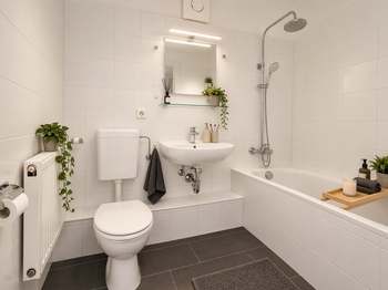 Ab 01.12.2026***Frisch renovierte 2-Zimmer-Wohn...