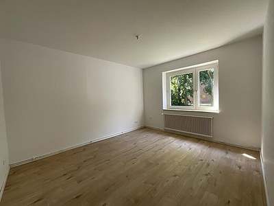 Renovierte 3-Zimmer-Wohnung mit Wannenbad in Wilhelmshaven City zu sofort!
