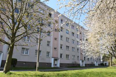 "Gute Adresse" 4-Raumwohnung mit Balkon im 2.OG