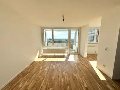 modernisierte 1,5-Zimmer-Wohnung mit Balkon in zentraler Lage von Neuperlach · frei ab 16.10.2026