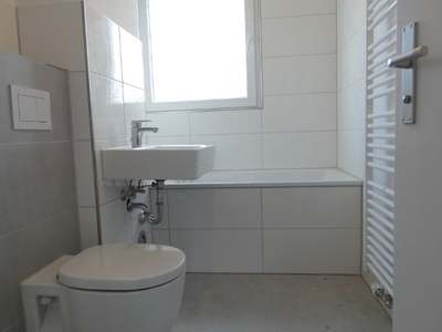 Modernisierte 3-Zi.-Whg. mit Balkon in angrenzender Nähe zu E-Haarzopf!