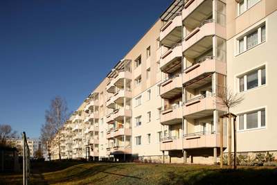 Schöne Familienwohnung in guter Lage! · 4. Etage · Genossenschaft · Genossenschaftsanteile: 1.440,00 € · Eintrittsgeld: 50,00 € · frei ab 01.11.2026