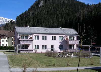 2-Zimmer-Wohnung · Blumenweg 13 · ab sofort